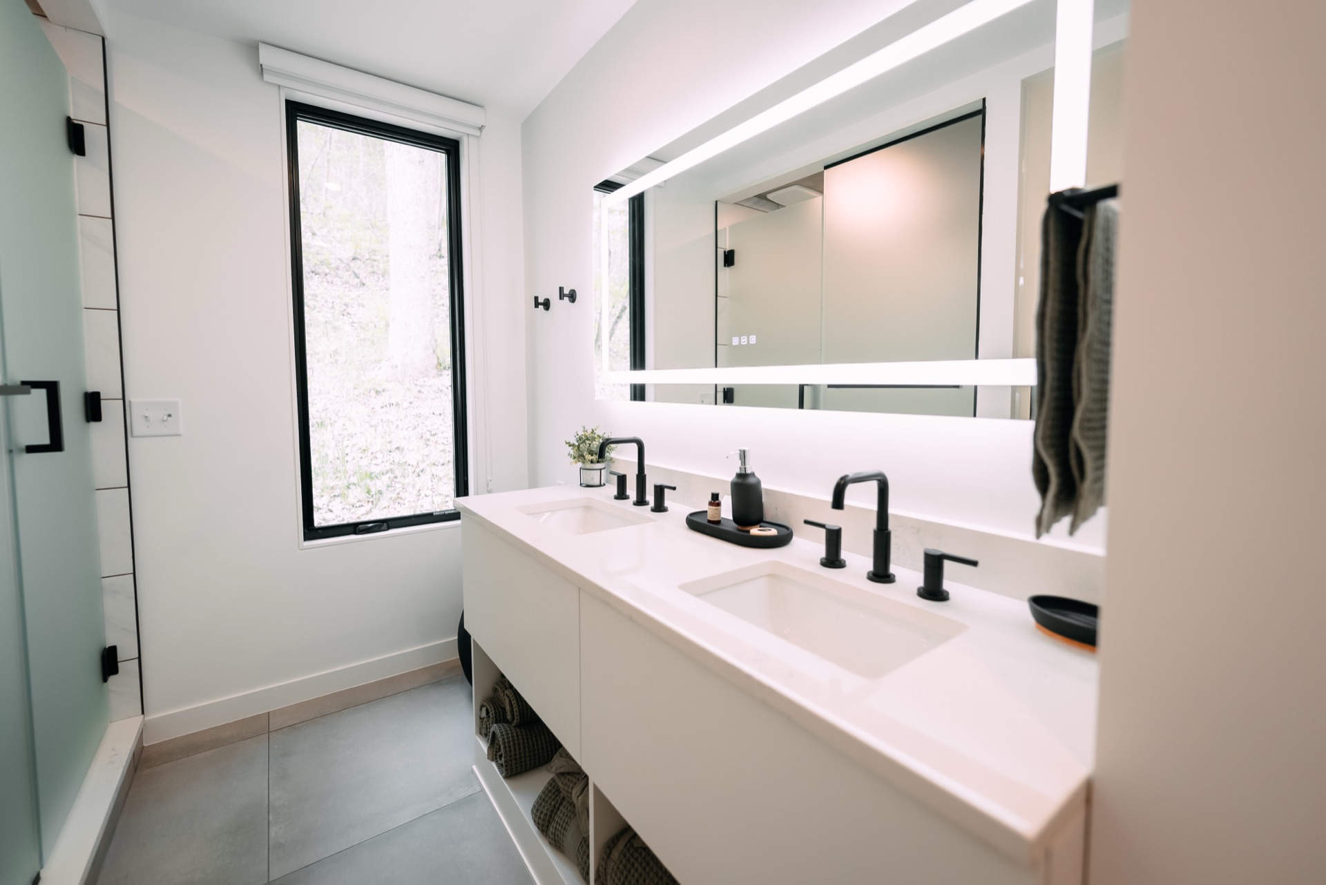 Rock Cabin — view 13